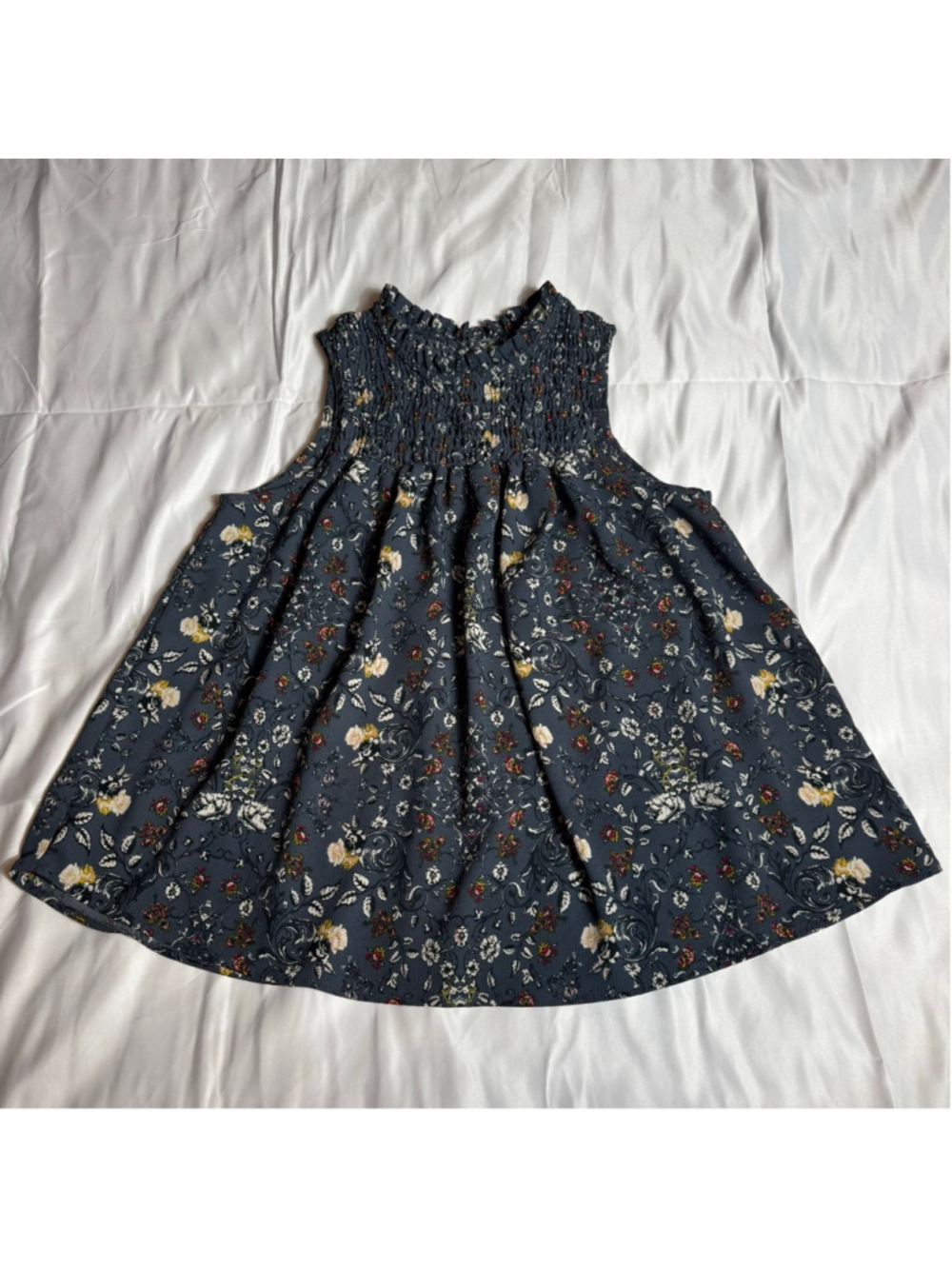 Women's Knox Rose Blue Floral Smocked Tank Top S
